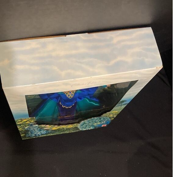1998 THE PEACOCK BARBIE ORIGINAL BOX COLLECTOR EDITION - Picture 4 of 8